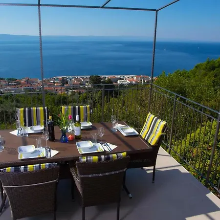 וילה Anna Postup