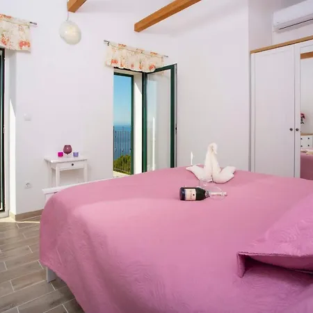 וילה Anna Postup *