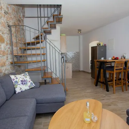 Anna Postup * טוצפי