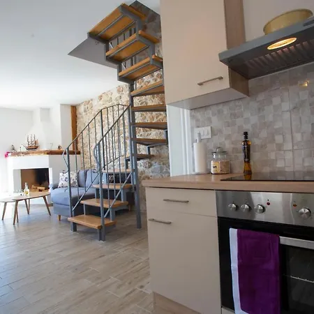 וילה Anna Postup